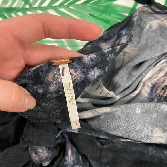 Free People Tessa Floral Tie Neck Halter Crop Tank Top Size Small - Picture 3 of 5